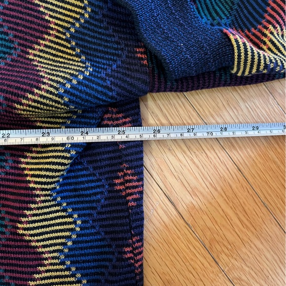 Colorful Geometric Sweater - Picture 3 of 4